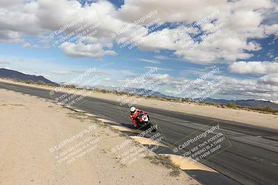 media/Nov-16-2025-Race Pace (Sun) [[8c5fa54630]]/Verified Riders/6-Turn 10 Inside (1145am)/